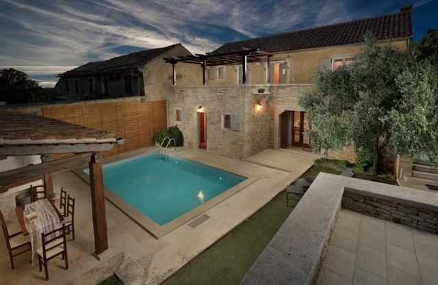 The beautiful rustic Casa Nina with swimming pool is set in Central Istria.