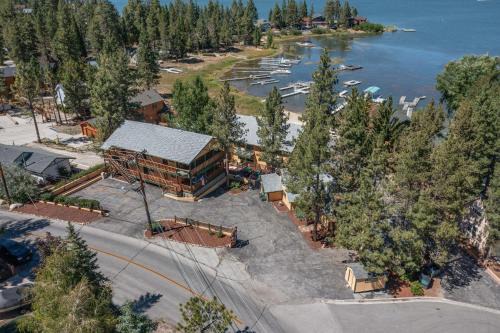 The Big Bear Lakefront Lodge