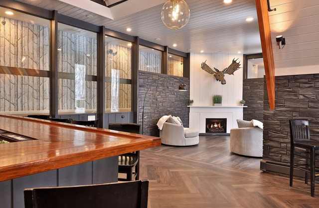 The Birch Ridge: Mission Room #4 - Queen Suite In Killington, Vermont 1 Bedroom Home
