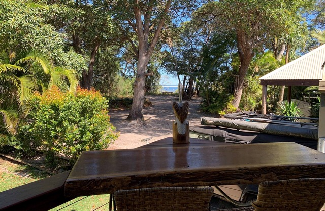 The Black Pelican Family Home - Sunsetters Beach
