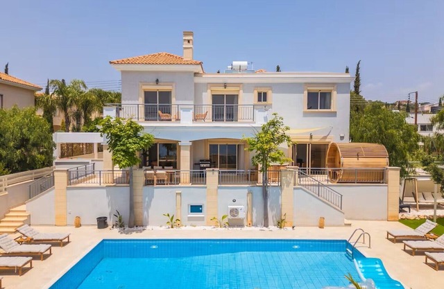 The Blue Pearl Villa Limassol - Pool Jacuzzi Sauna