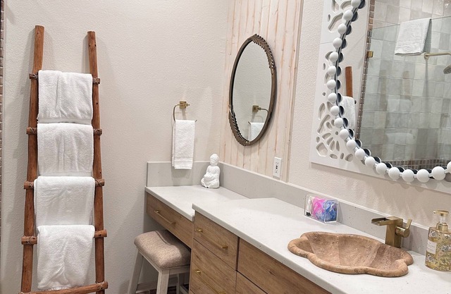 The Bohemian. Unit #5 Charming 2-bedroom apartment in gorgeous Corpus Christi.