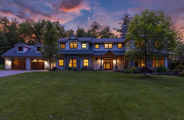 The Bolton House - 5 BR 3.5 BA Home with Hot Tub