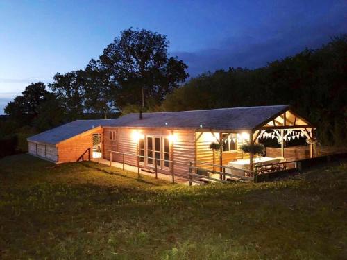 The Cabin at Tedburrow rural retreat perfect for couples