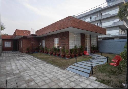 The carmine house