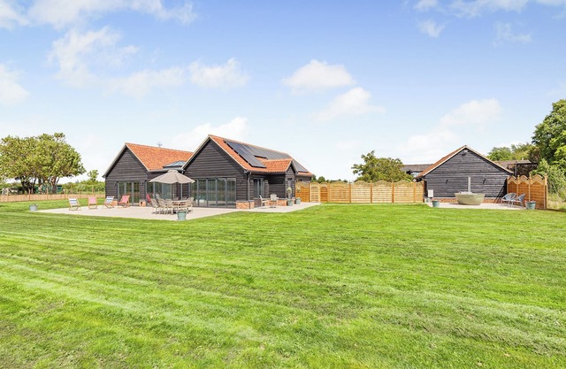 The Cartlodge - UK48579