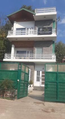 The Castle Villa Pine View Kasauli