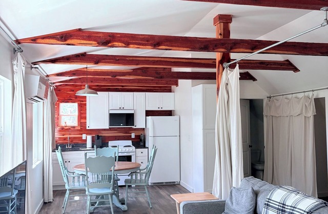 The Cedar Loft/Apartment