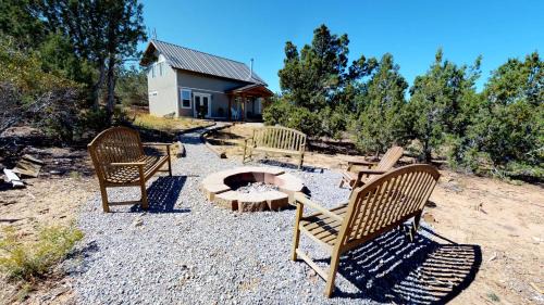 The Cedars Country Cottage, Solitude, Amazing Night Skies!