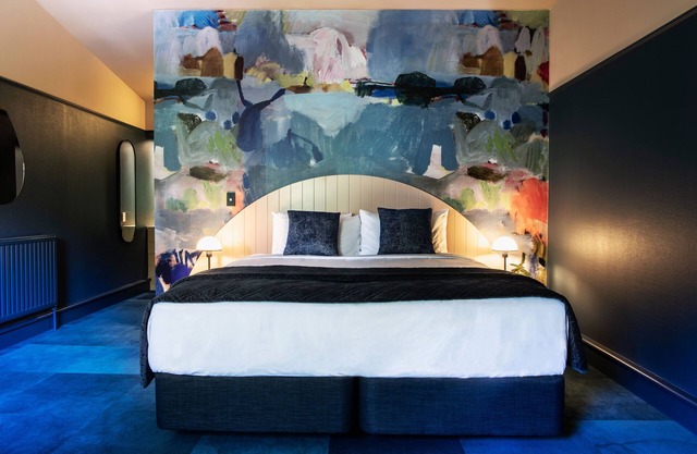 The Central Hotel Queenstown, A Naumi Chapter
