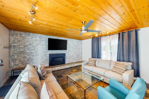 The Chalet at Kings Beach Unit 8