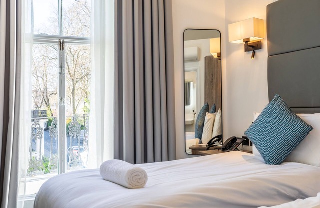 The Chapter Hotels - J Hyde Park