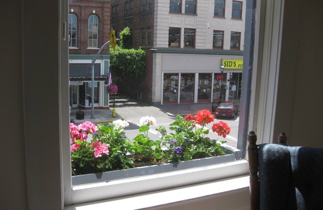 The charm of living Downtown! 30 night minimum at a great price, full furnished.