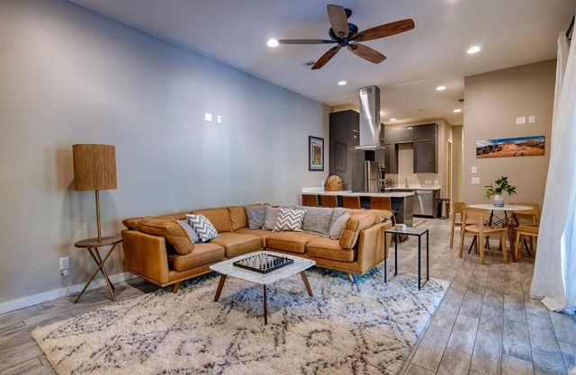 The Chic Cabin Apartment