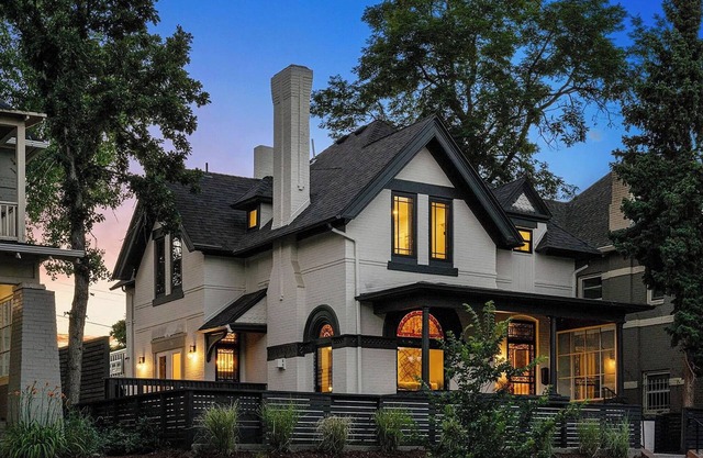 The Clarkson Manor - Relax in Style w/Outdoor Spa & Game Room
