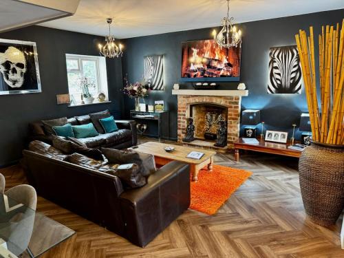 The Coach House Duplex Apartment - by MaisonPro