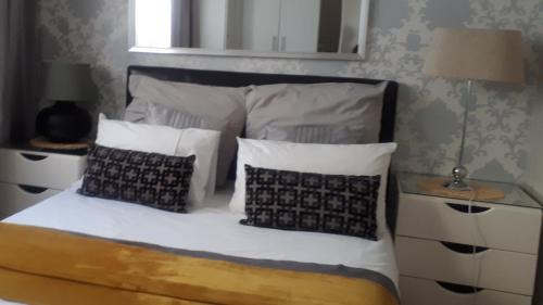 The Cottage ,7 School Road, Morningside