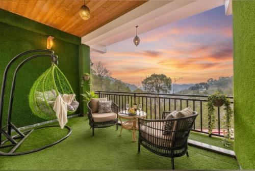 The Couples Paradise Balcony by Splendid Hotels