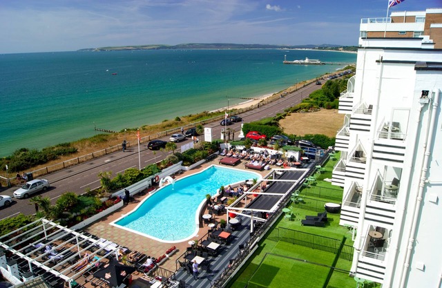 The Cumberland Hotel - OCEANA COLLECTION