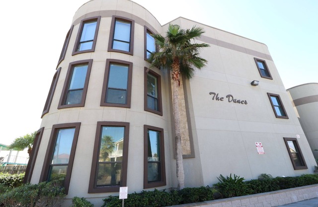 The Dunes Condominiums by Cheap Getaway