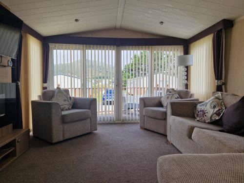 The Elegant Escape Clarach Bay Pet Friendly 2 Bed Caravan