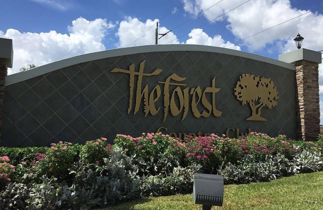 The Forest Top Floor condo with Lake and Golf Course View!