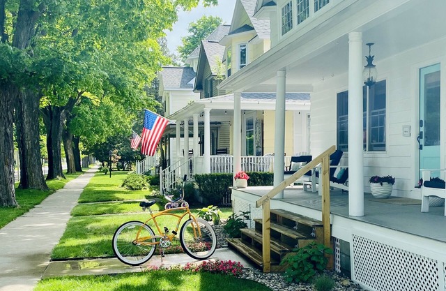 The Frankfort Surf Cottage
