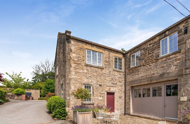 The Groomsmen - Three Bedroom House, Sleeps 6