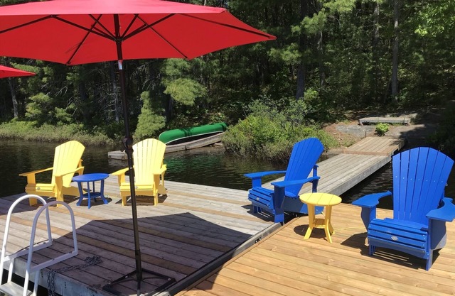 The Hideaway - Waterfront Cottage with private dock on Porter Lake - Muskoka