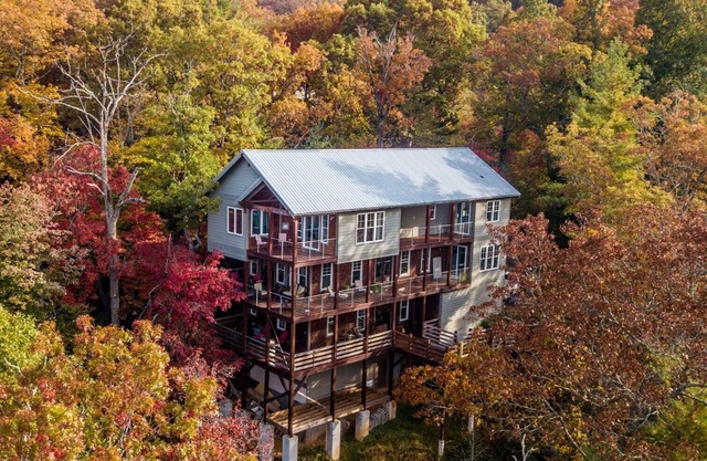 The High Life | Secluded, Mountainside Cottage with Impeccable Views