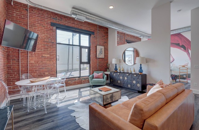 The Hive 103 Bees Knees Pet Friendly by BlueStar