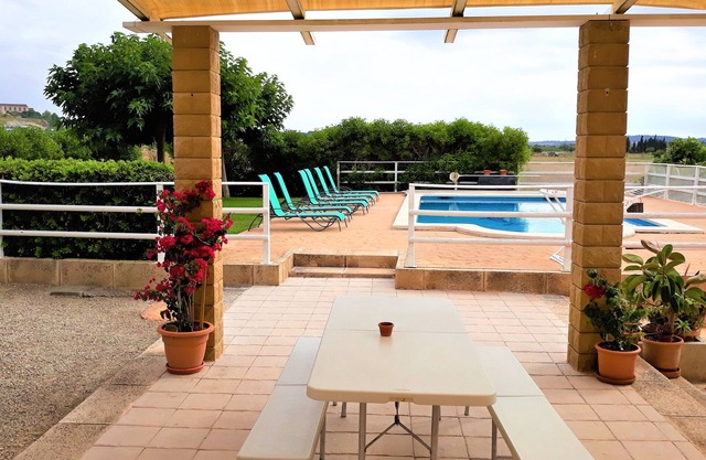 The house well located, 1km from Santa Margarita, city views, wifi connection
