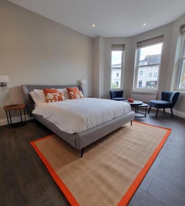 The Ivy Apartments