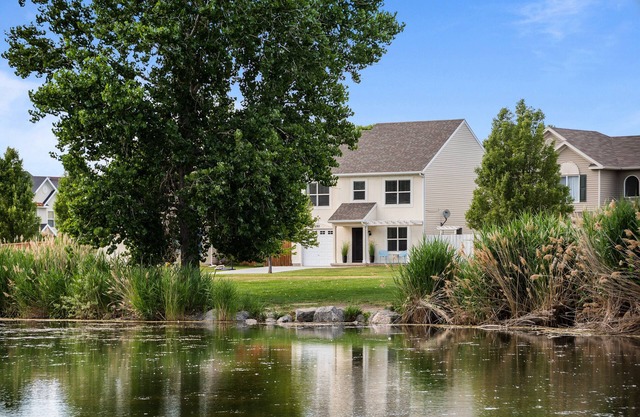 The Lake View: Family and business travel