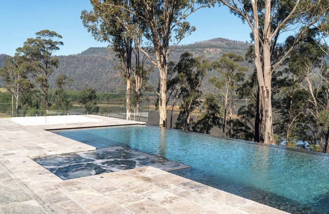 The Lakehouse Kangaroo Valley - Resort-style Home on 36 acres