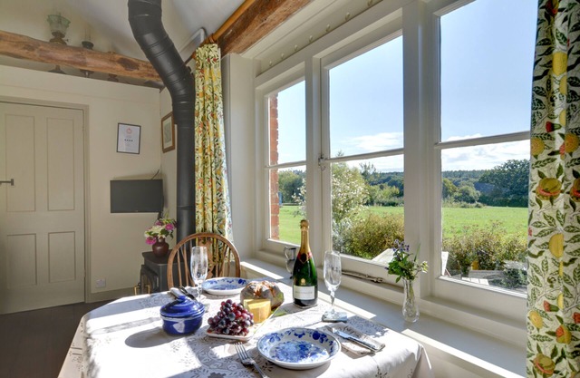 The Lodge - One Bedroom House, Sleeps 2