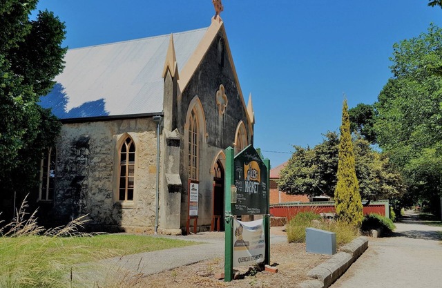 The Manse Beechworth. LOCATION LOCATION.