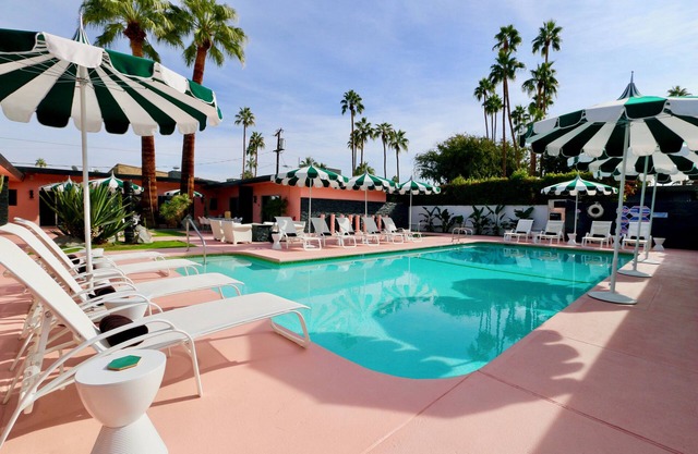 The Marley Hotel by AvantStay | 20 OCC Full Hotel Buyout w/Pool & Hot Tub!