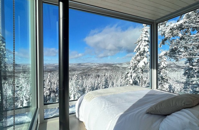 The MICA - Panoramic View With Spa Near Quebec City