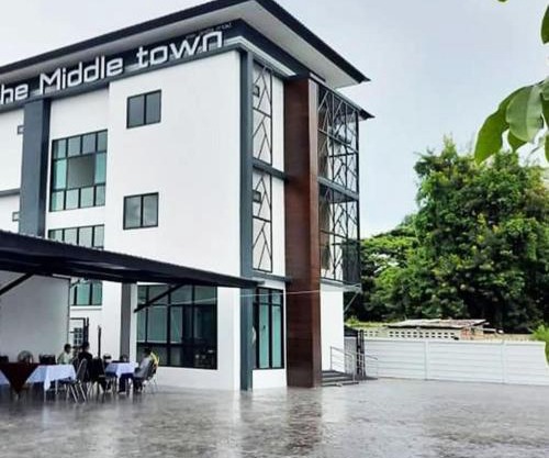 The Middle Town SHA