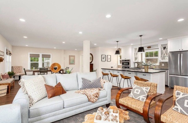 The Mission Rock House - DT Fayetteville