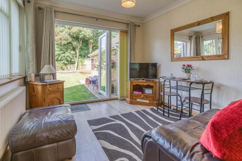 The Nest - Perfect coastal bolthole in Mundesley, Crabpot Cottages, Sheringham