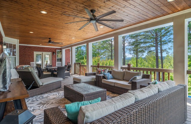 The Ouachita Hideaway - POOL! - Entertaining deck! - 2 living areas - Ping Pong