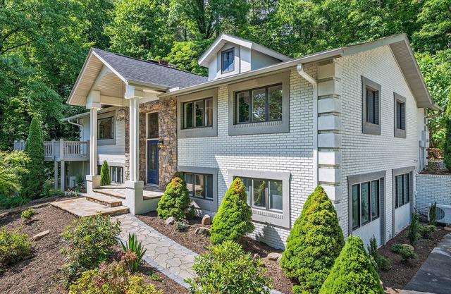 The Overlook Asheville Escape - Modern Luxury Immersed in Nature