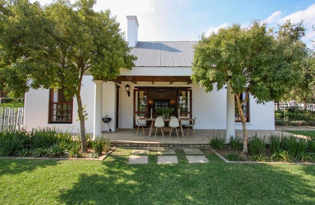 The Paddocks - Two Bedroom Cottage, Kyalami, Midrand