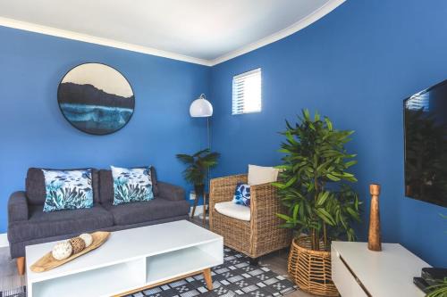 The Paragon KAHLÚA Modern Open Plan Centrally Located