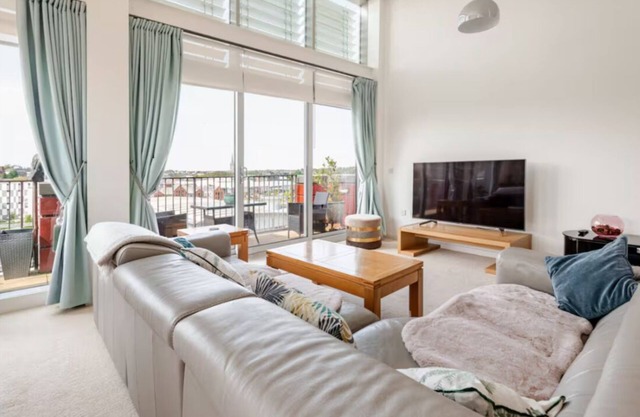 The Penthouse - A unique and spacious duplex penthouse in a top city location.