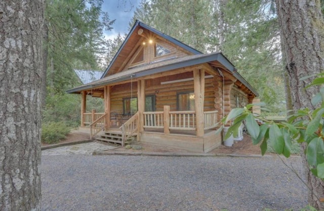 The Perfect Mountain Getaway - Cabin Near Mt. Hood
