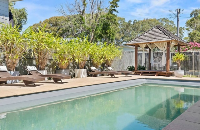 The Pet Friendly Pool House