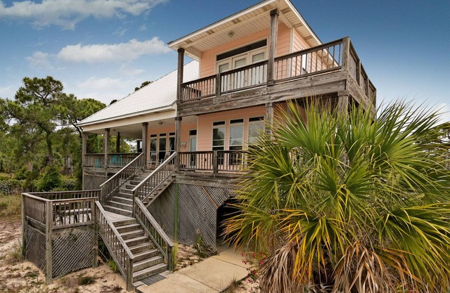 The Porches Desoto Landing- Pool, Tennis, Snowbird Heaven! Porches Galore!
